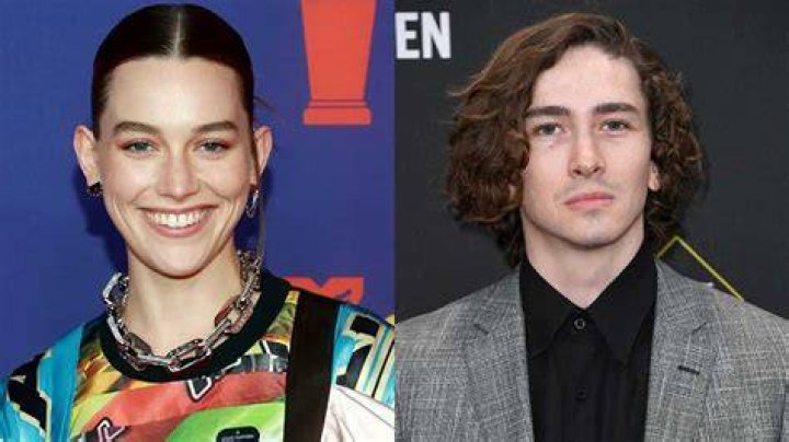 'You' Co-Stars Victoria Pedretti and Dylan Arnold Are Dating in Real Life
