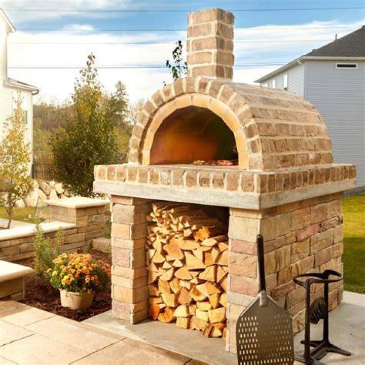 10 Best Outdoor Fireplaces with Pizza Ovens 2024