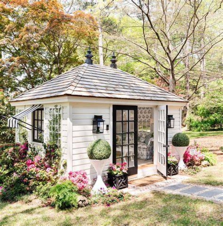 10 She Shed Ideas for a Dreamy Outdoor Sanctuary