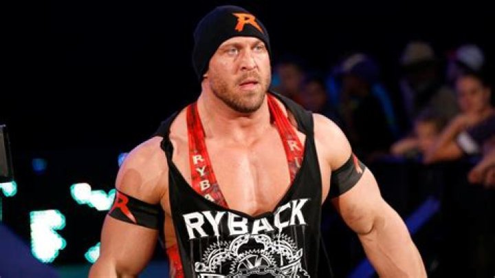 10 Wrestlers Who Were Candid About Using Performance Enhancers