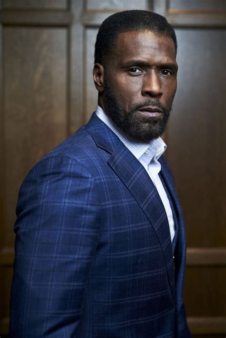 123movies Curtiss Cook starred in The Good Wife Season 1 (2009