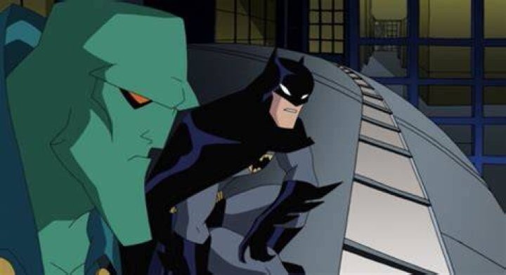 15 Superheroes Batman Is Best Friends With