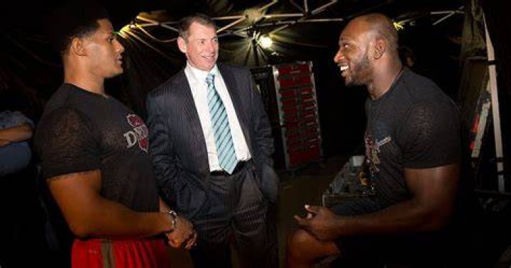 20 Strange Details About The WWE Locker Room