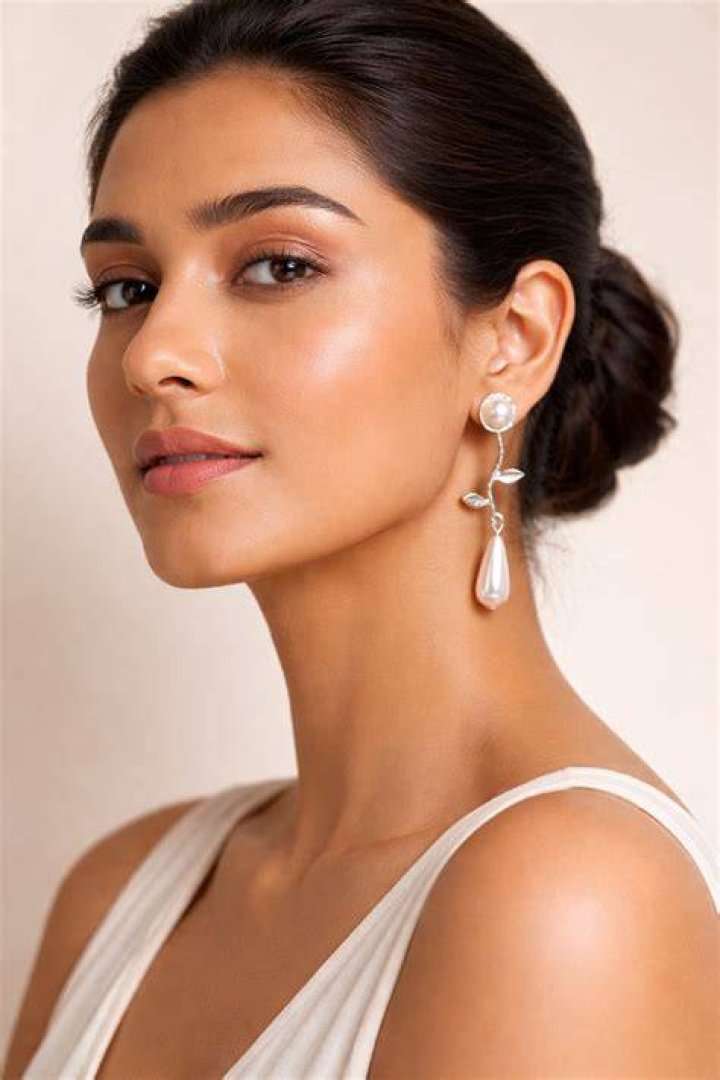 25 Bridal Earrings for Elegant Looks
