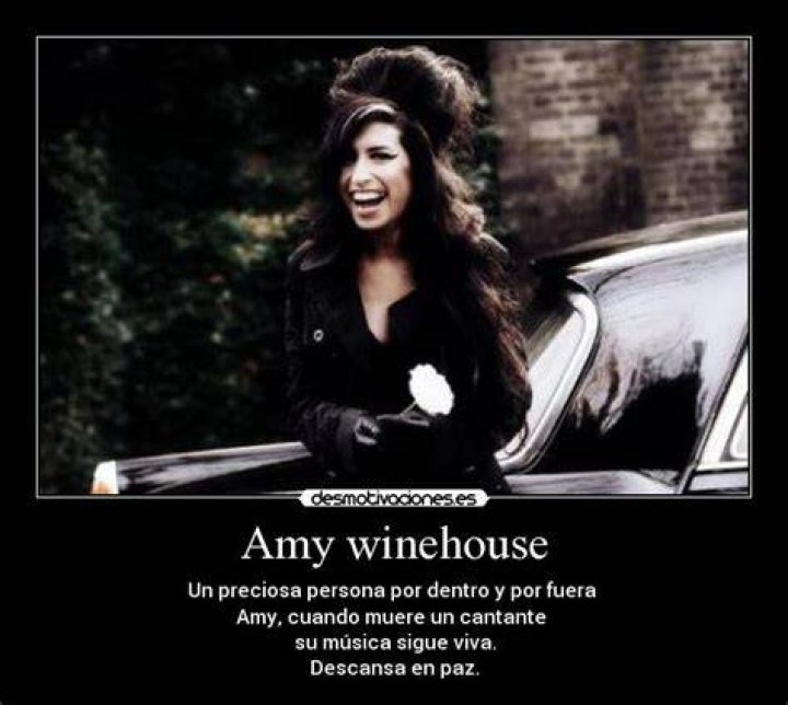 35 frases de Amy Winehouse demoledoras sobre la vida