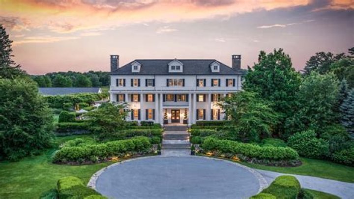 40 Acre Equestrian Farm in New York Hits the Market Under $1.9 Million-
Everything You Need to Know