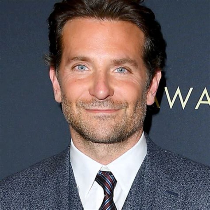 40 Single Celebrities Over 40 Years Old