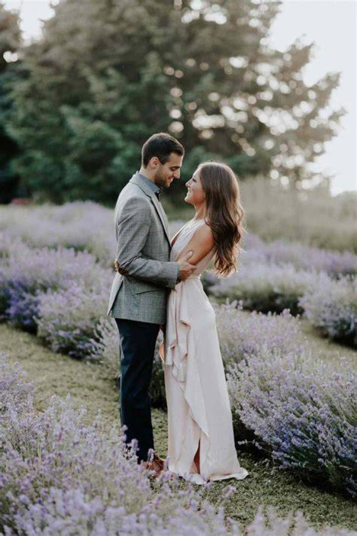49 Stunning Engagement Photo Ideas
