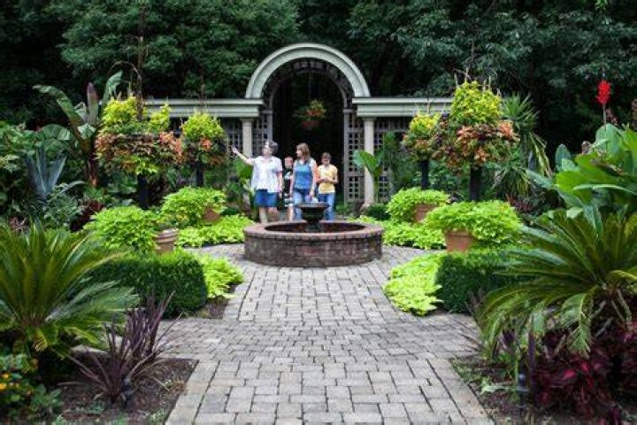 5 Botanical Gardens in Dayton, OH