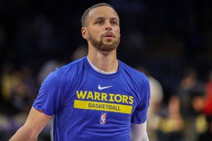 5 Days After Training With $128,000,000 Worth Nemesis, Stephen Curry Gets
‘Schooled’ by 16YO Women Basketball Prospect in His Own Camp