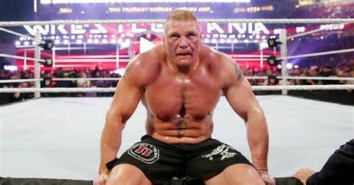 5 Superstars You Didn't Know Are Older Than Mickie James