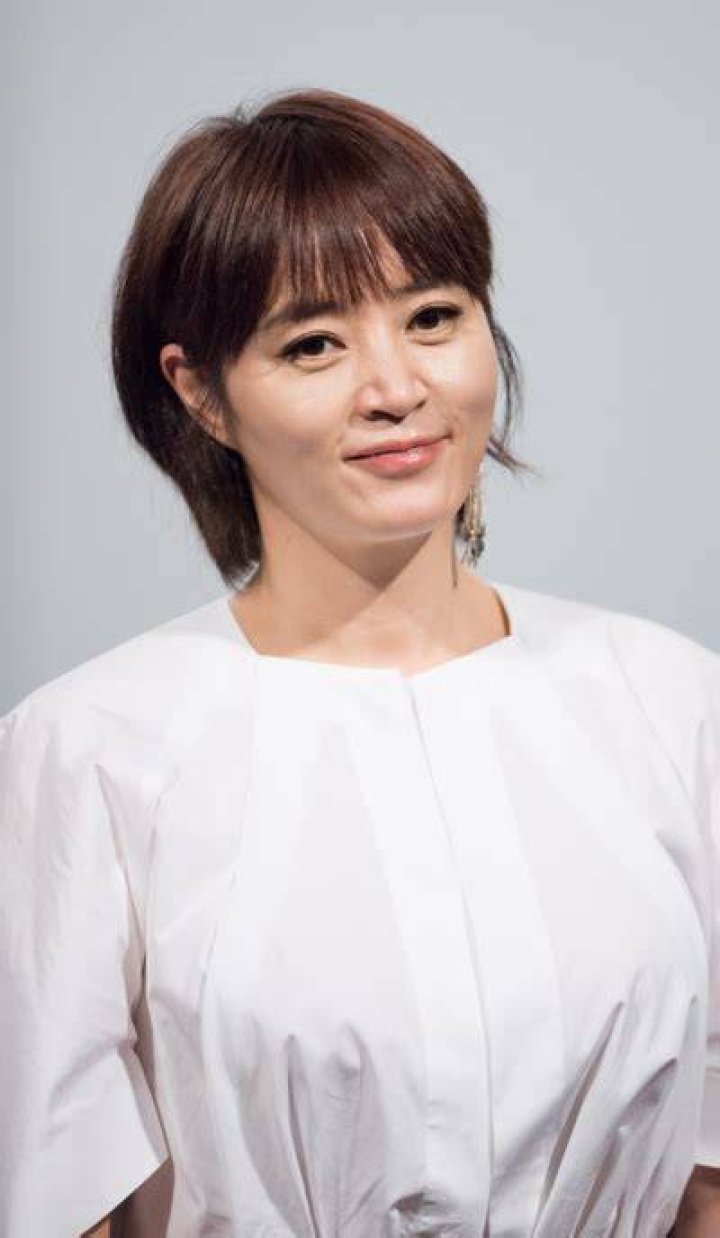 7 Potret Kim Hye Soo, Artis Korea yang Awet Muda di Umur 50 Tahun Orami
