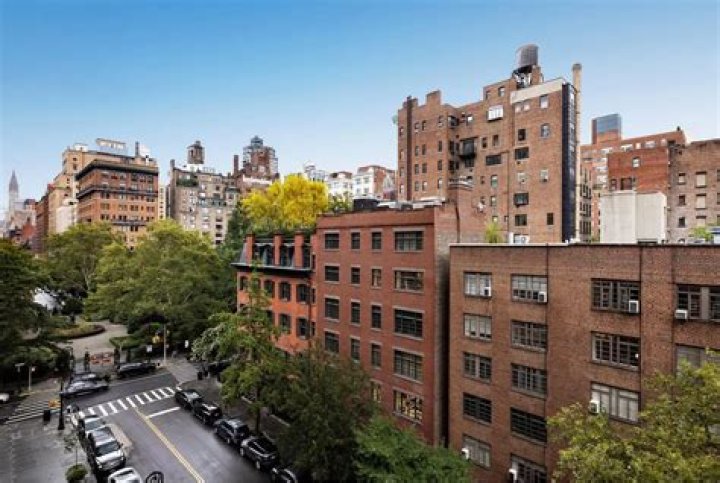 81 Irving Place - Gramercy Park