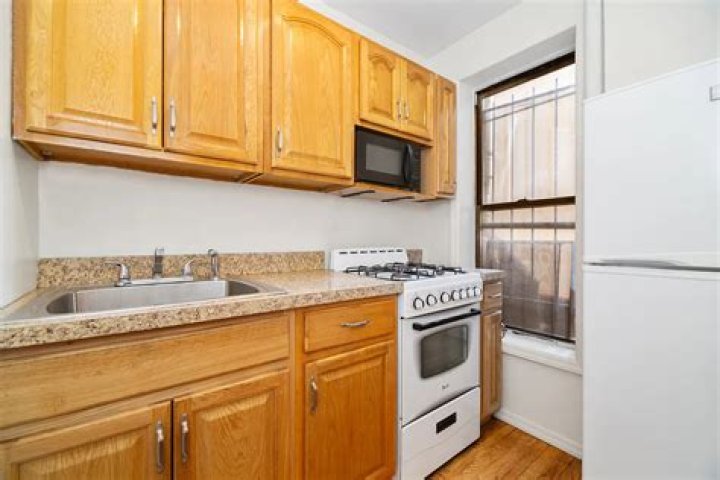 816 East 14th Street - Rentals in Flatbush