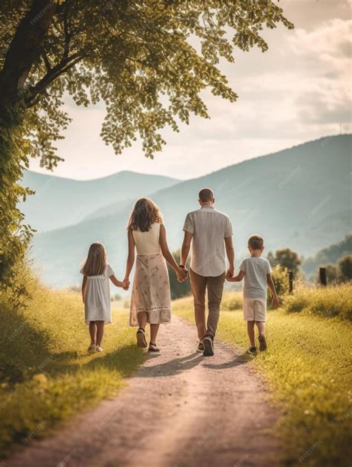 A family walking down the driveway on Wife Swap
