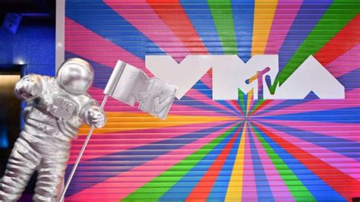 A History of Music Awards Show Violence (Video)