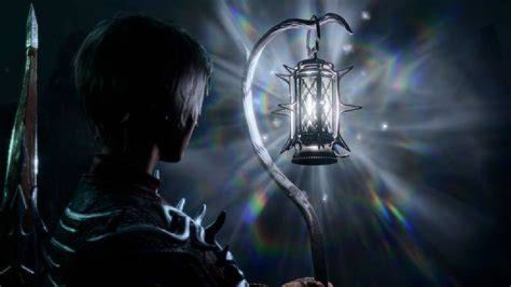 A player holding a Moonlantern in Baldur's Gate 3, with a pixie in the foreground.