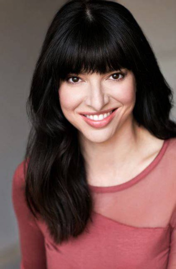 Actress Lindsey Pearlman Biography, Net Worth, Was She Married?