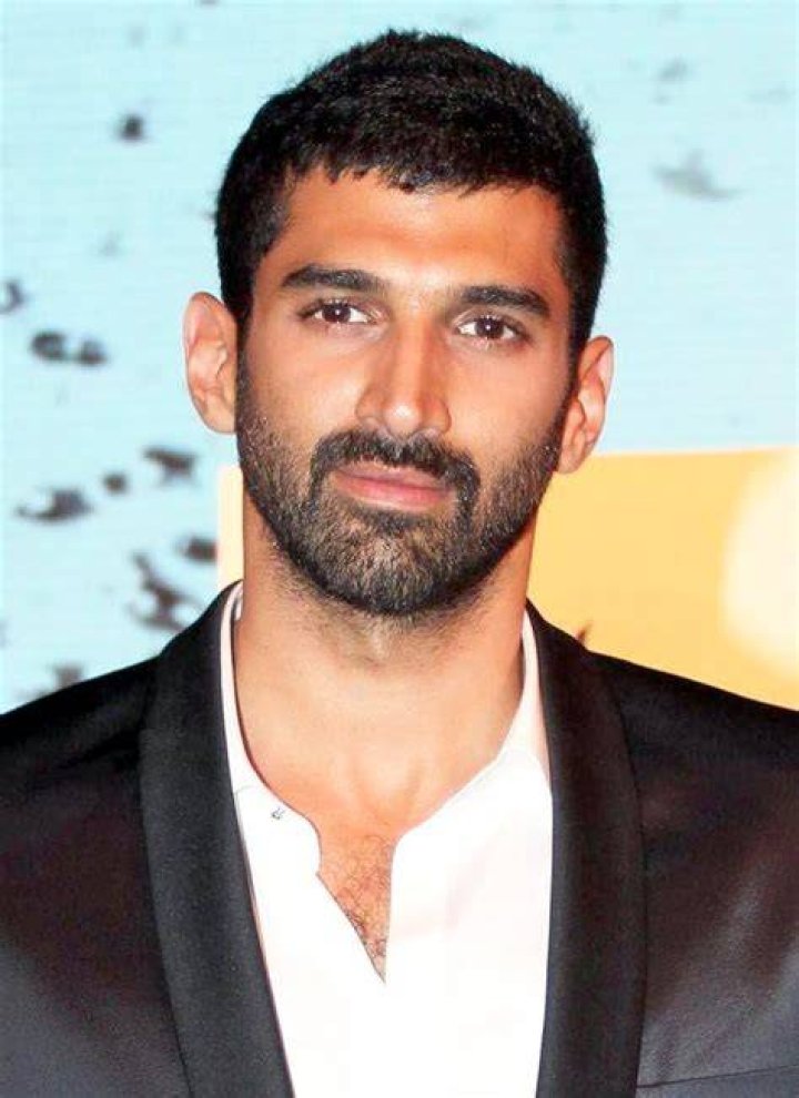 Aditya Roy Kapur talks about love and female fan following...