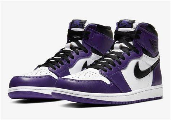 Air Jordan 1 High Court Purple