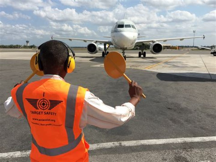 Aircraft Marshalling Course AviAssist Foundation