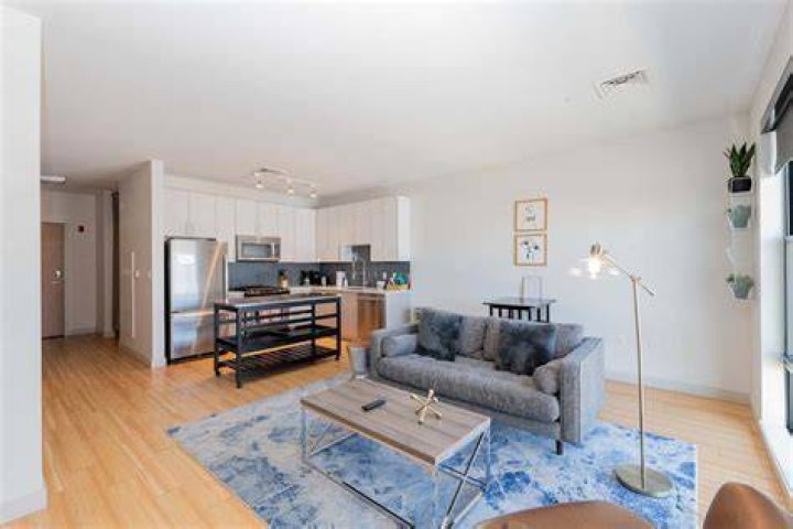 Akelius Real Estate Management - NYC Rental Apartments