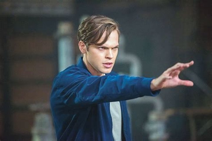 Alexander Calvert as Jack and Rob Benedict as God in Supernatural