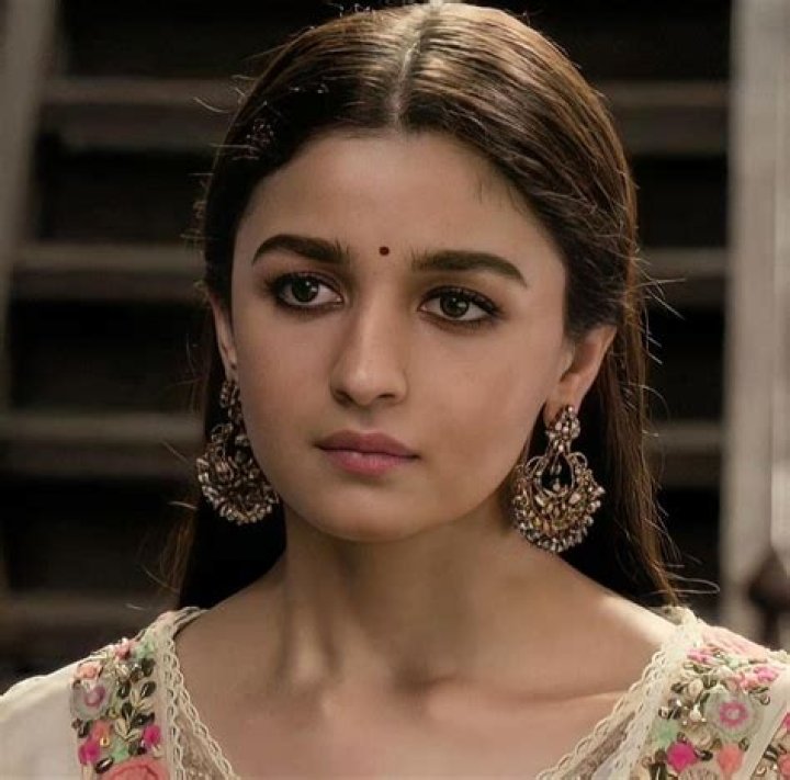 Alia Bhatt - Kalank