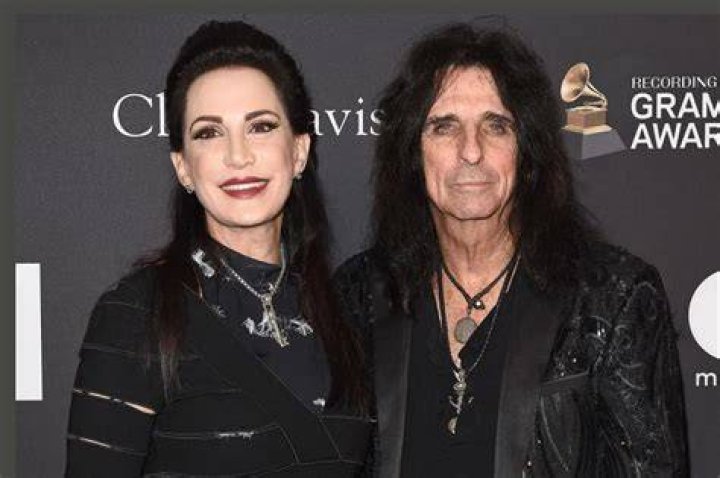 Alice Cooper Net Worth 2023