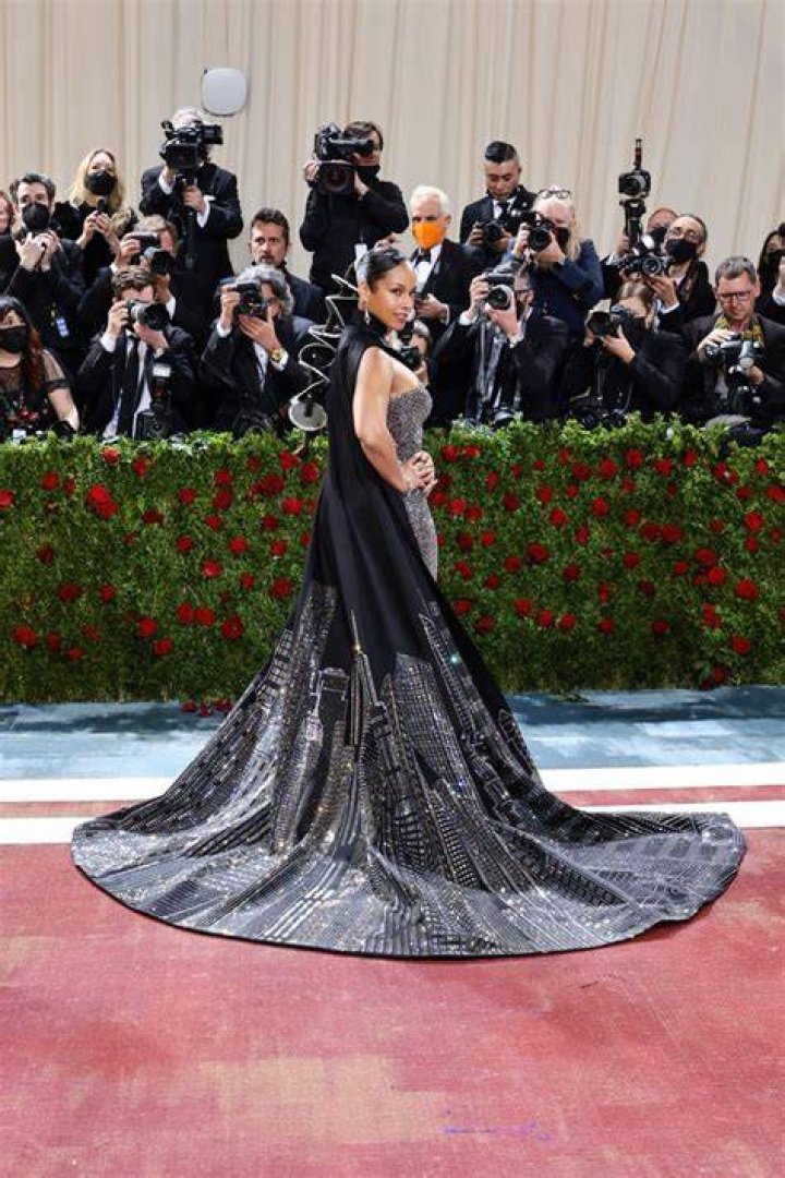 Alicia Keys in Ralph Lauren