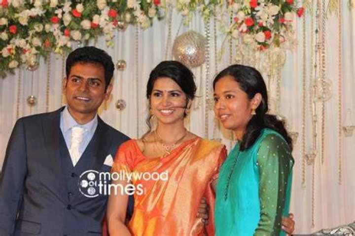 Alphonse Puthren wife