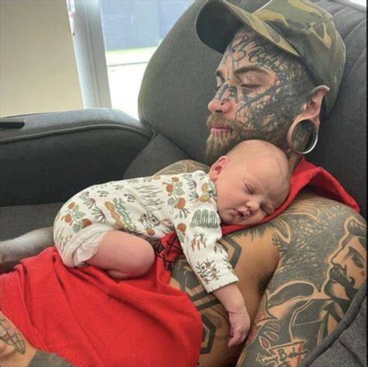 Amber has had 200 tattoos on her body, had her tongue split and her earlobes stretched. Photo / amber__luke / Instagram