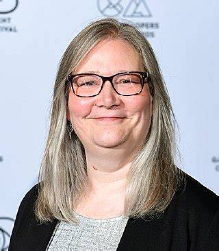 Amy Hennig Cropped
