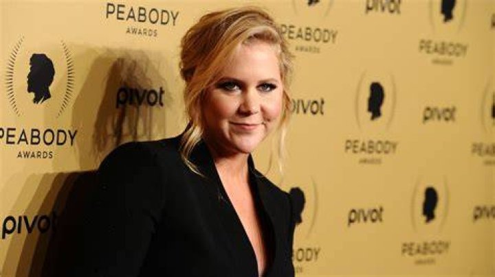 Amy Schumer Apologizes for 