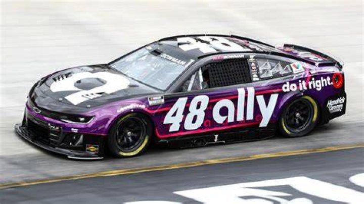 “An Unidentifiable Mess”- Hendrick Motorsports’ Alex Bowman-Ally Scheme Reveal
Divides NASCAR Fandom