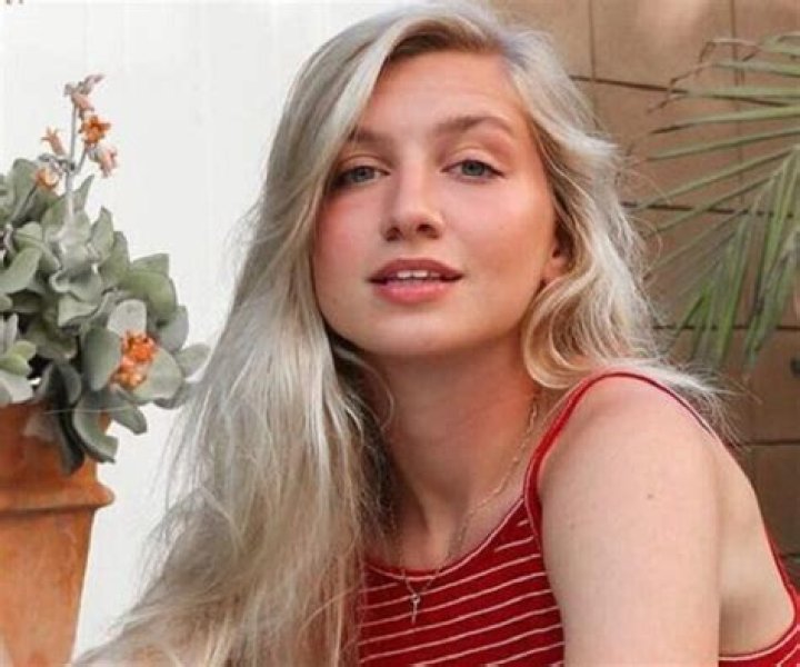Anna Sitar Net Worth Breakdown annaxsitar is Your TikTok Best Friend