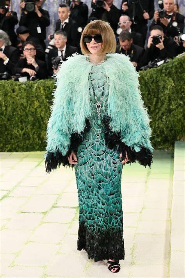 Anna Wintour in Chanel
