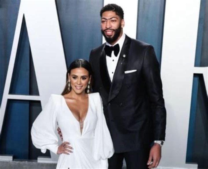 Anthony Davis Parents, Wife, Height, Age, Net Worth, Injury