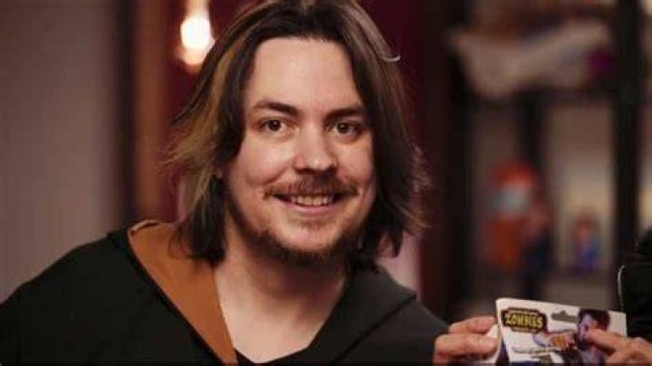 Arin Hanson Age, Net worth: Bio-Wiki, Wife, Kids, Weight