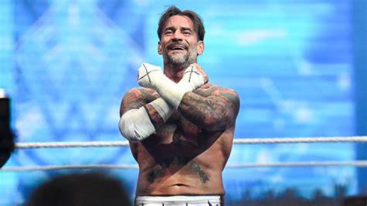 “Ashamed of My Behavior”: CM Punk’s Heartwarming Gesture Melts WWE Legend’s
Heart