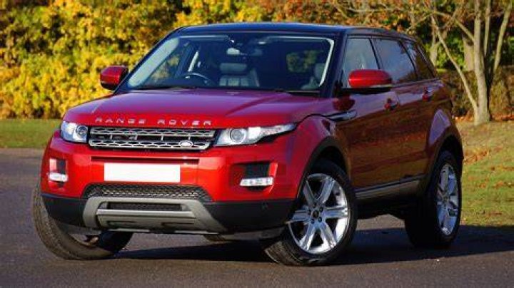 Automotive design, Vehicle, Land vehicle, Automotive lighting, Human leg, Shoulder, Automotive parking light, Car, Headlamp, Joint, Automotive design, Vehicle, Land vehicle, Automotive lighting, Human leg, Shoulder, Automotive parking light, Car, Headlamp, Joint,