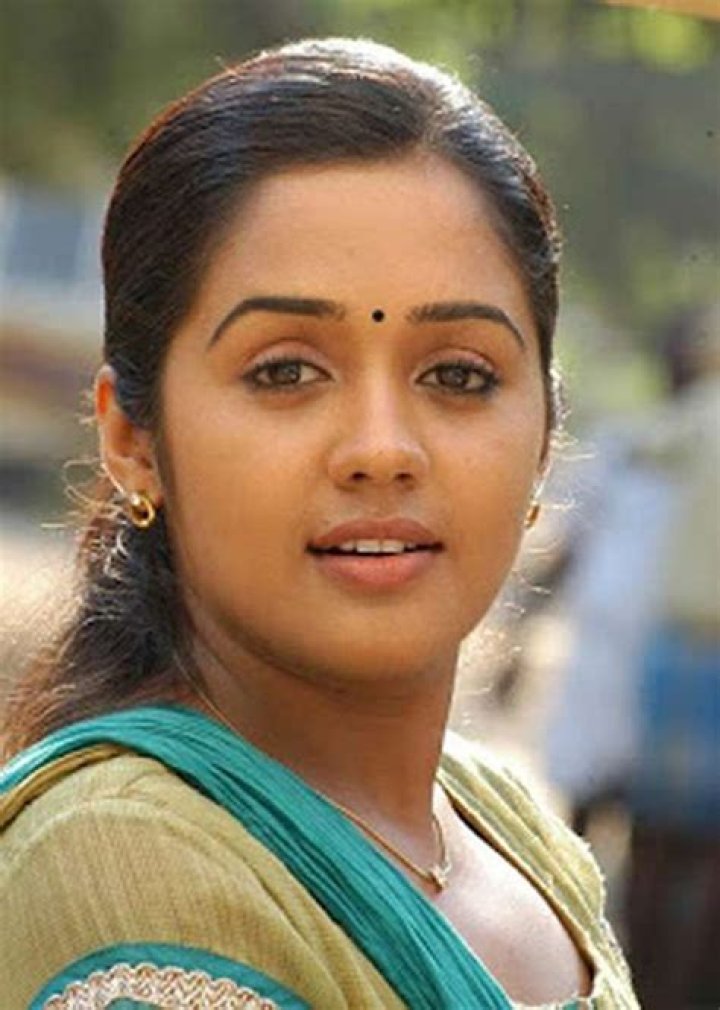 Ayilya Gopalakrishnan Nair Net Worth, Height, Affairs, Age, Bio and More