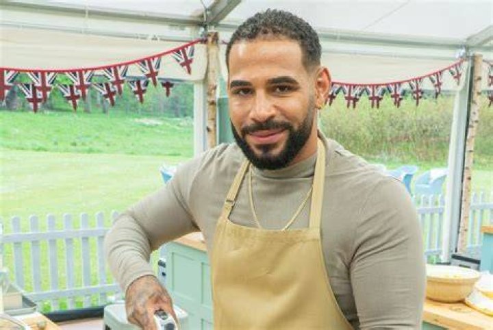 Bake Off 2022 Sandro Farmhouse Bio, Gay, Height, Partner