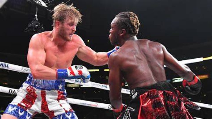 Barechested, Professional boxer, Sport venue, Boxing ring, Combat sport, Muay thai, Contact sport, Striking combat sports, Individual sports, Muscle, Barechested, Professional boxer, Sport venue, Boxing ring, Combat sport, Muay thai, Contact sport, Striking combat sports, Individual sports, Muscle,