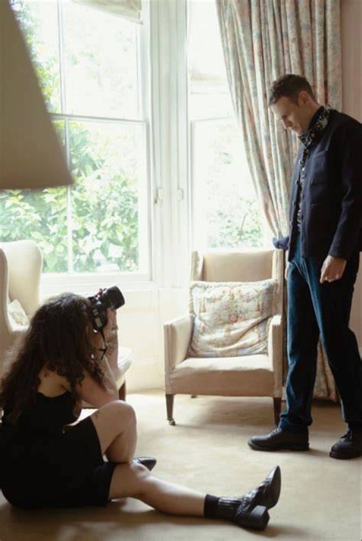 Behind-The-Scenes B&B Photoshoot Hints At More Dark Romance For Deacon And Sheila