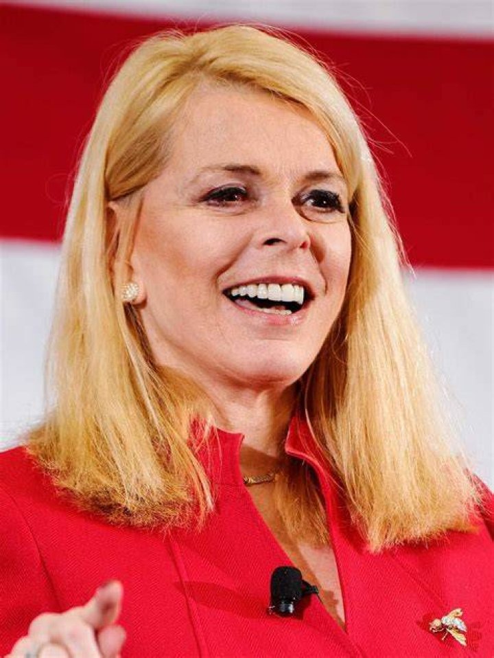 Betsy McCaughey Bio, Wiki, Age, Parents, Twin, Husband, Daughters, Net