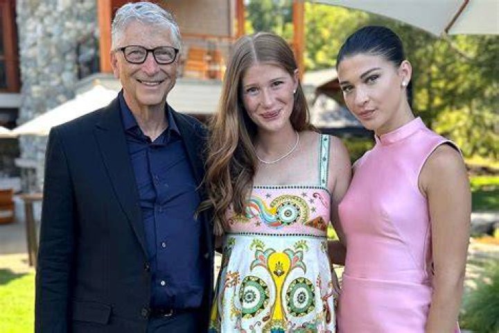 Bill Gates’ Equestrian Daughter Jennifer Gates Teases Her Connection with Luxury
Designer Vera Wang in Latest Update