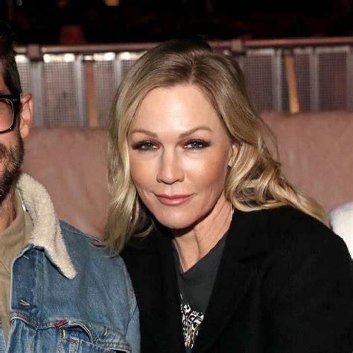 Birthday Babe Jennie Garth Flaunts Bikini Bod and Hot Boyfriend