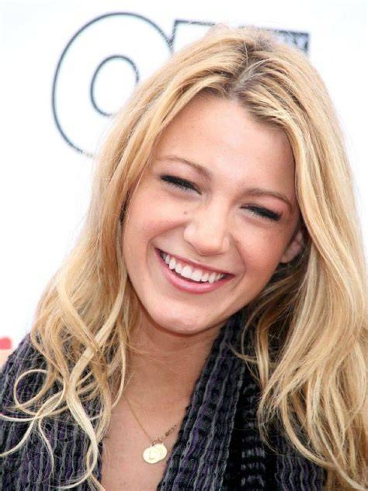 Blake Lively celebrity hair changes. Really?