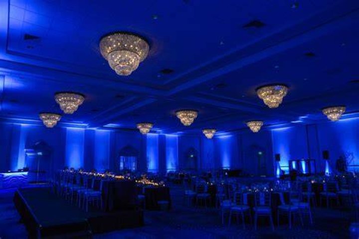 Blue, Light, Lighting, Architecture, Event, Stage, Performance, Crowd, Electric blue, Church, 